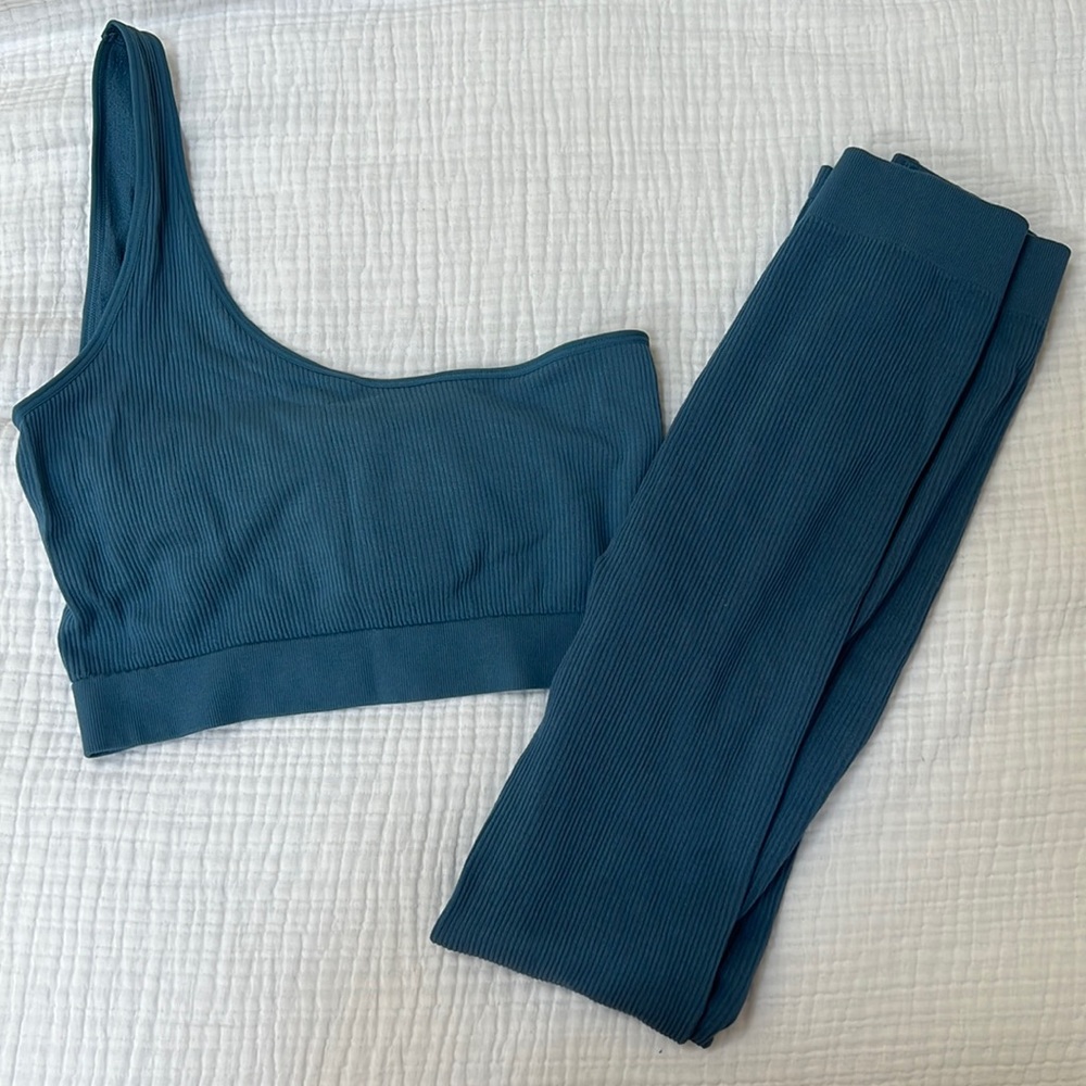 NWT H&M Ribbed One Shoulder Legging Set
